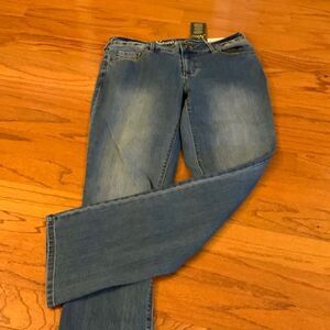 Natural Reflections size 10 average NWT denim jeans